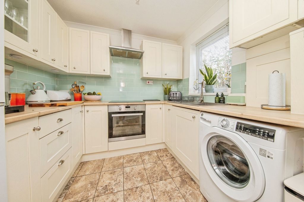 Property photo 3 of 22 Pbox-Img.Jpg