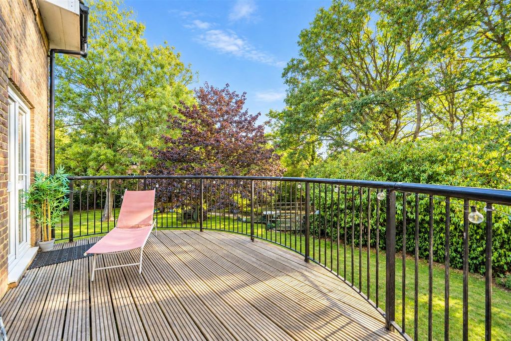 Property photo 3 of 21 F68Be400-7cd6-49d6-9041-Ff5187B1E398.Png