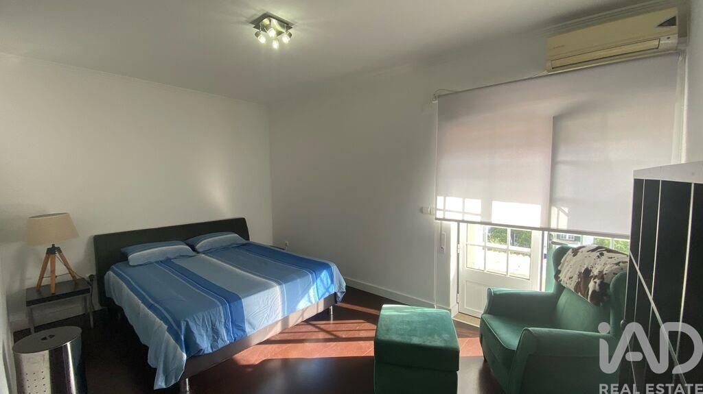 Property photo 2 of 38