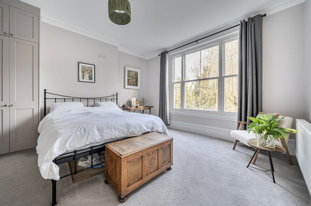 Property photo 3 of 15 Bedroom