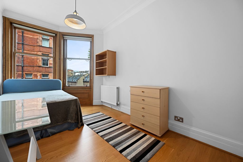 Property photo 3 of 7