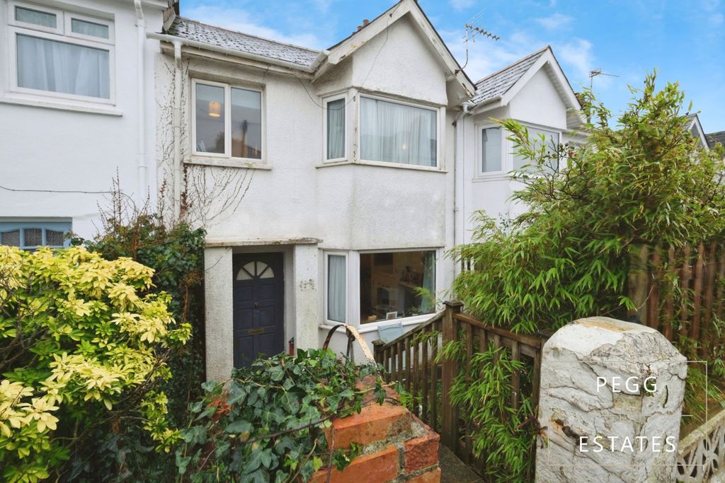 Property photo 1 of 22