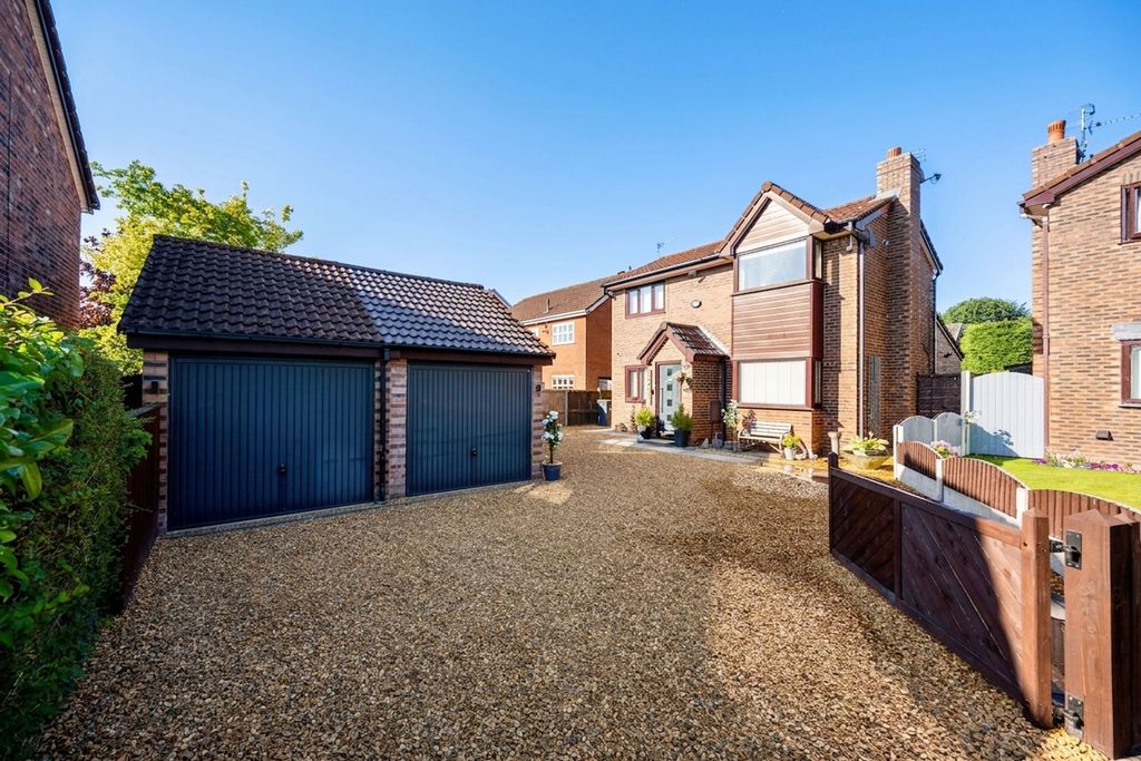 Property photo 1 of 45