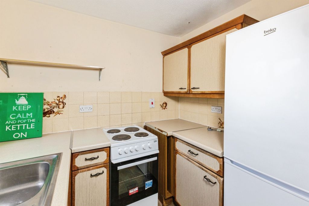 Property photo 3 of 14