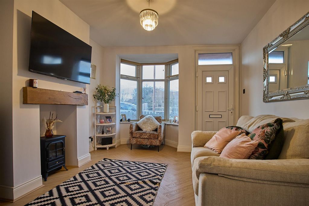 Property photo 2 of 11 Stanton Rd 1.Jpg