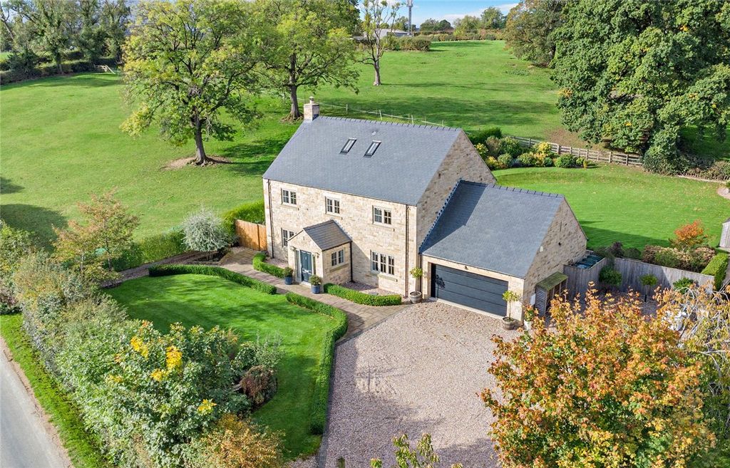 Property photo 1 of 17 Picture No. 01