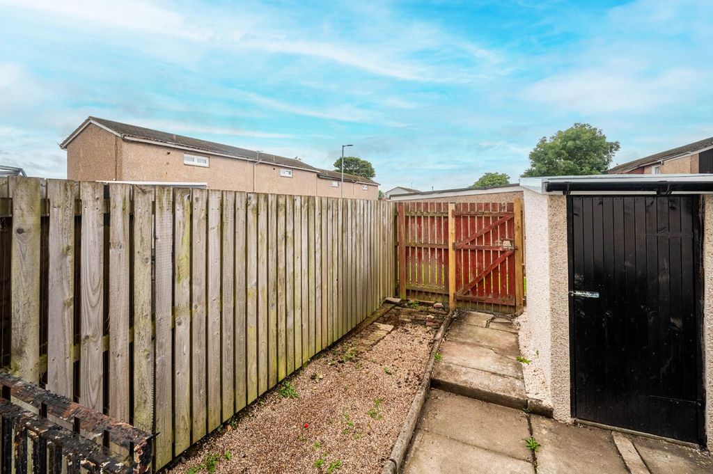 Property photo 3 of 13