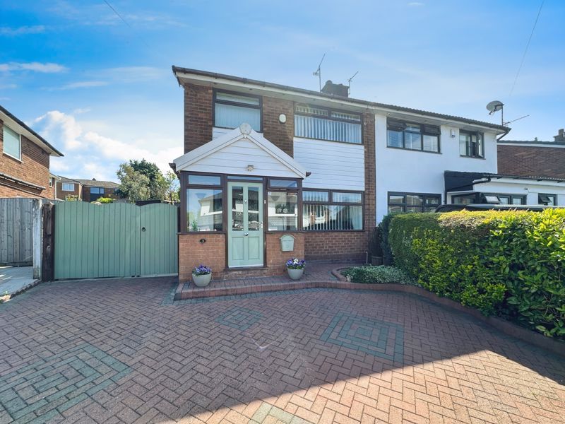 Property photo 1 of 19 External