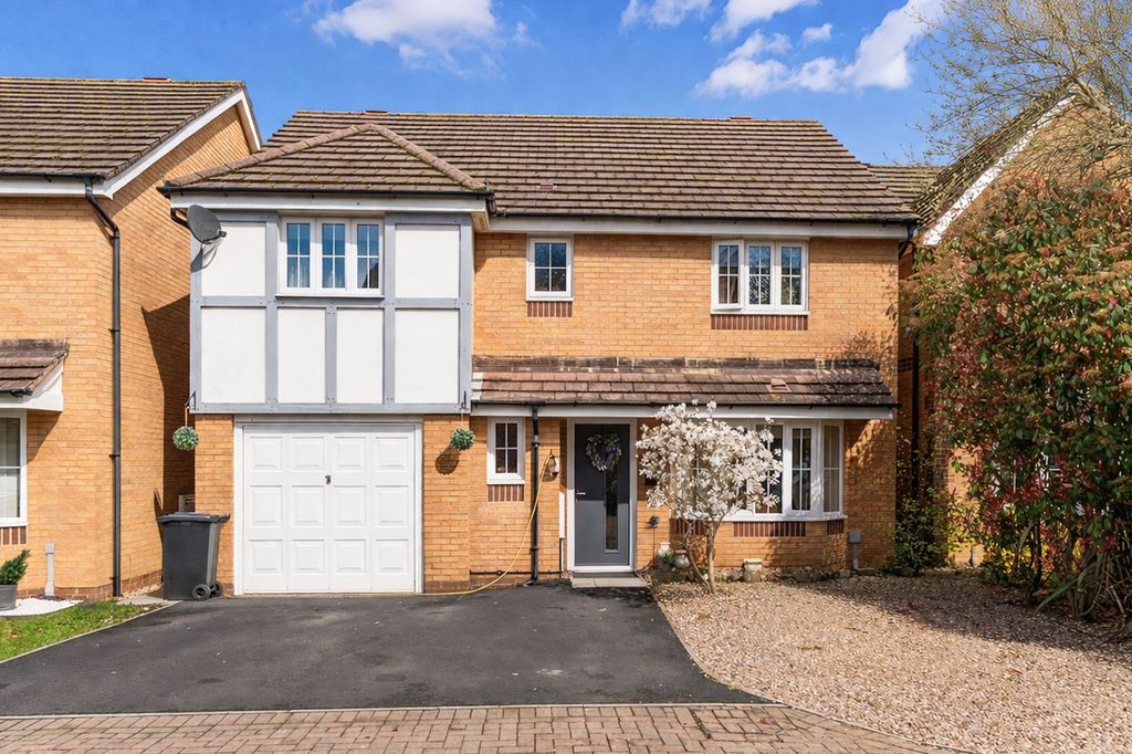 Property photo 1 of 27