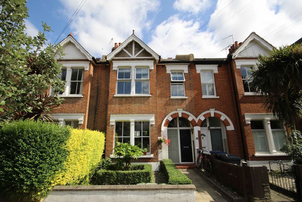 Property photo 1 of 8