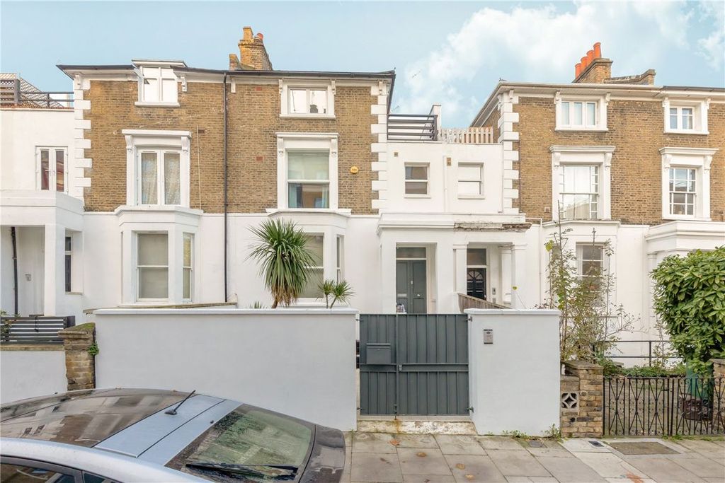 Property photo 1 of 12