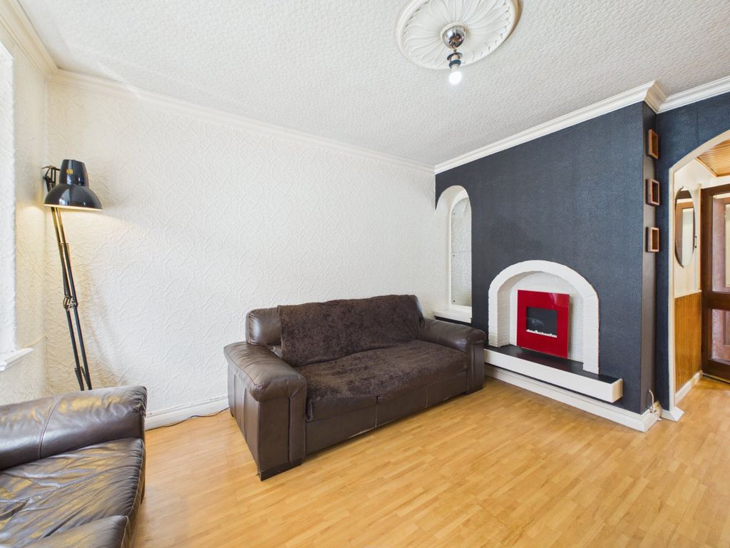 Property photo 3 of 28 Picture No. 04