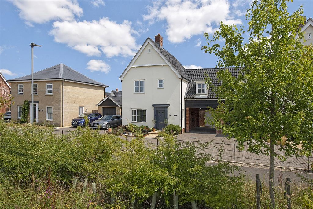 Property photo 1 of 30 6 Beale Road Ph02.Jpg