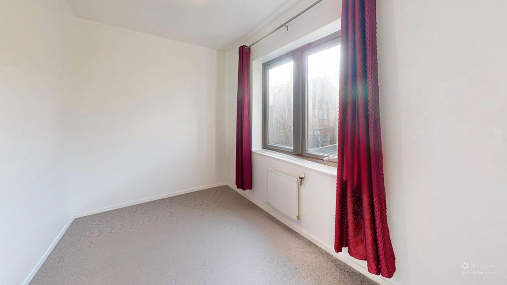 Property photo 2 of 9 Image