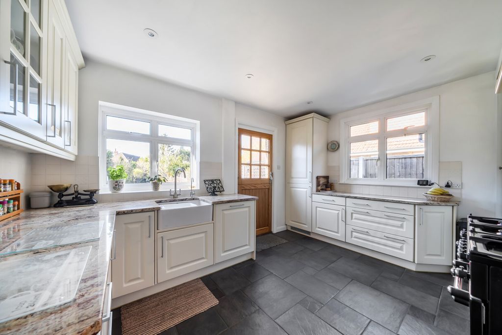 Property photo 3 of 15 1423223-13-69Bbb0...