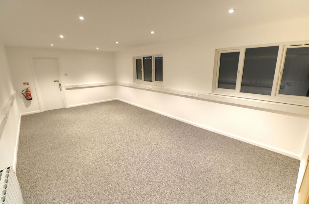 Property photo 2 of 6 First Floor Office.Jpg