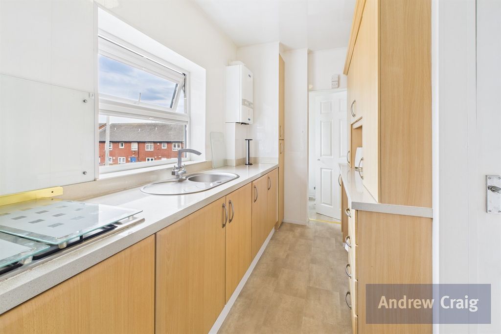Property photo 1 of 17 (Main)