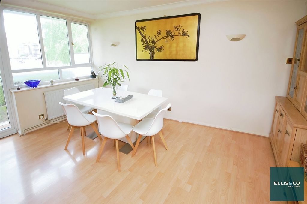 Property photo 3 of 11 Picture No. 20