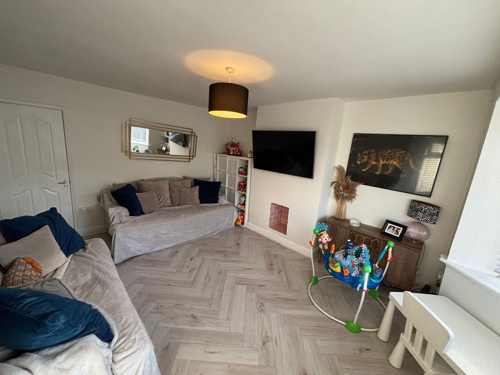 Property photo 3 of 14