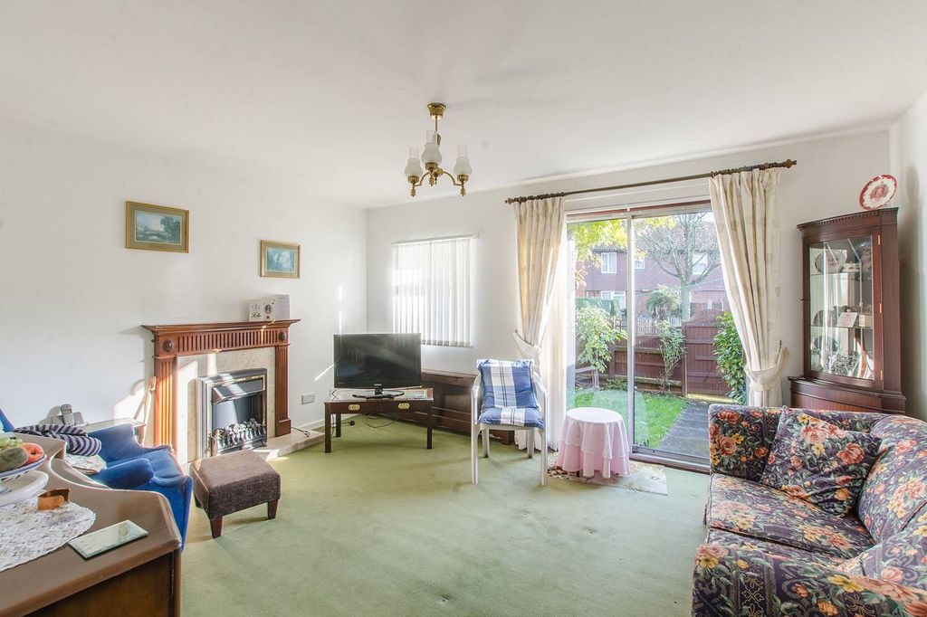 Property photo 3 of 11
