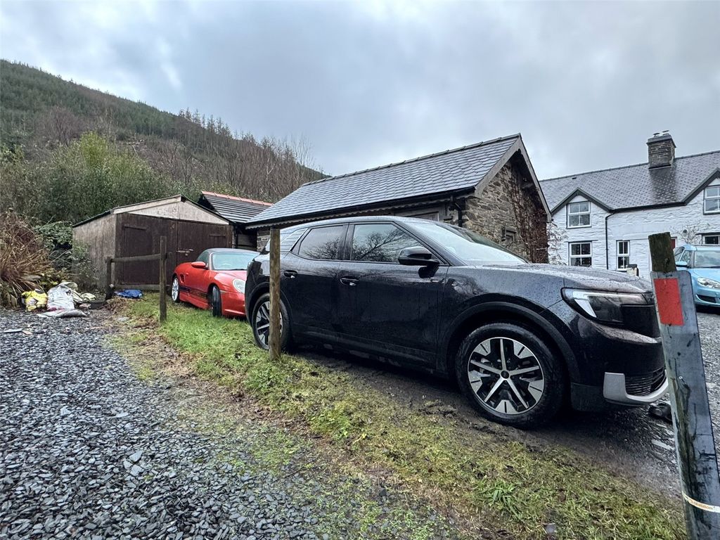 Property photo 2 of 15 Picture No. 19