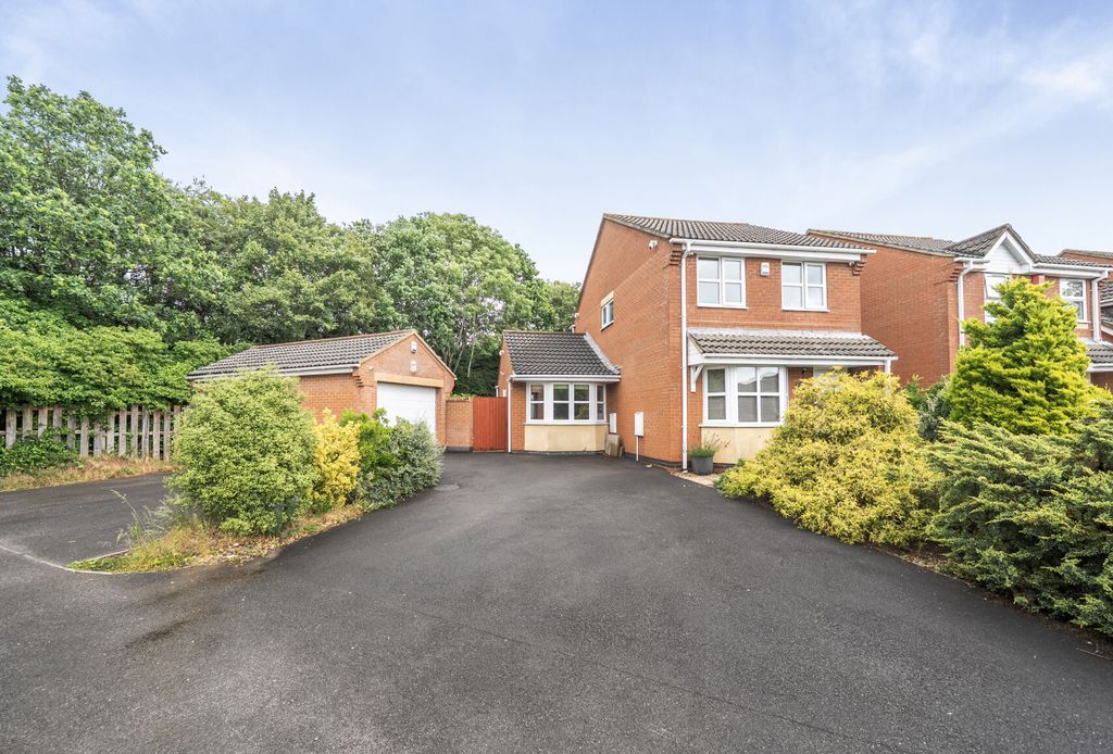Property photo 1 of 21 1463726-13-6A2161...