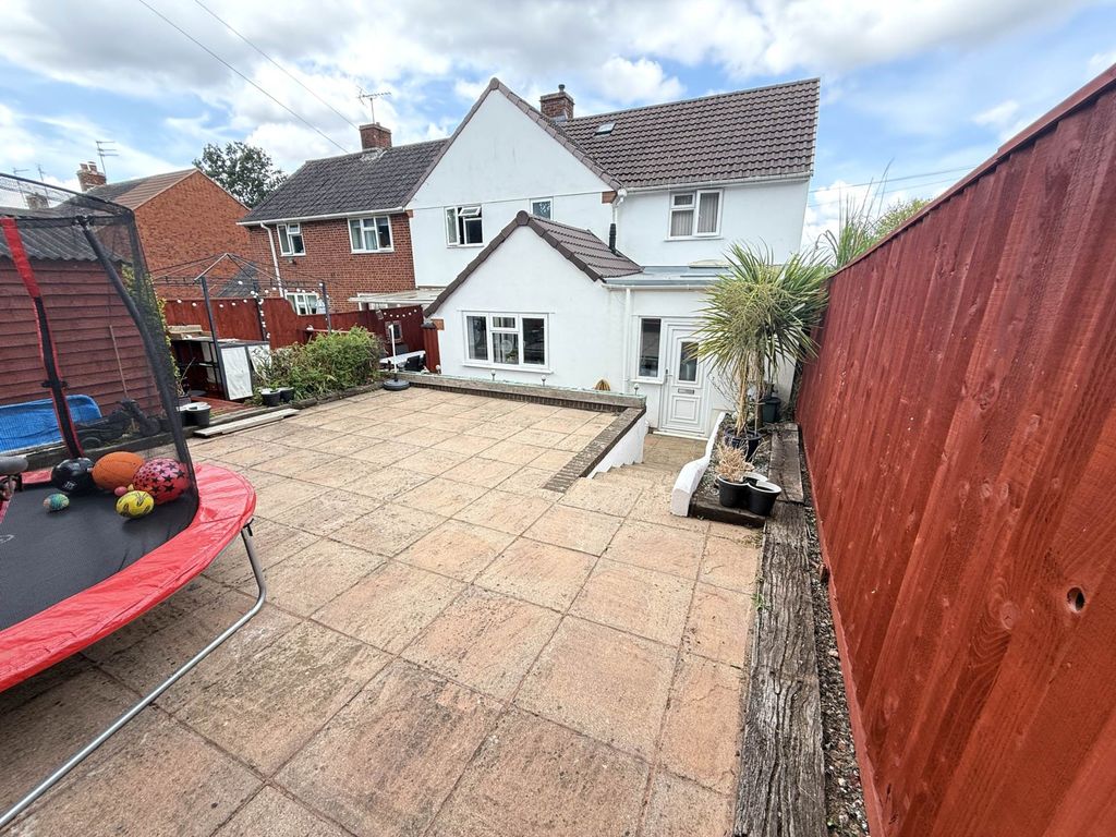 Property photo 3 of 20