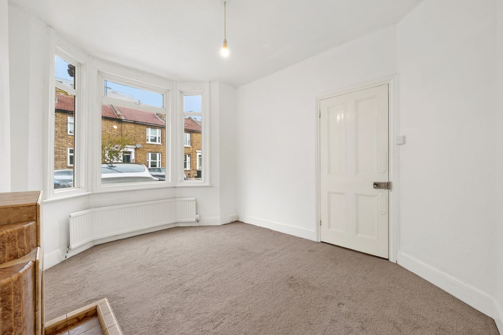 Property photo 2 of 12 Picture No. 12