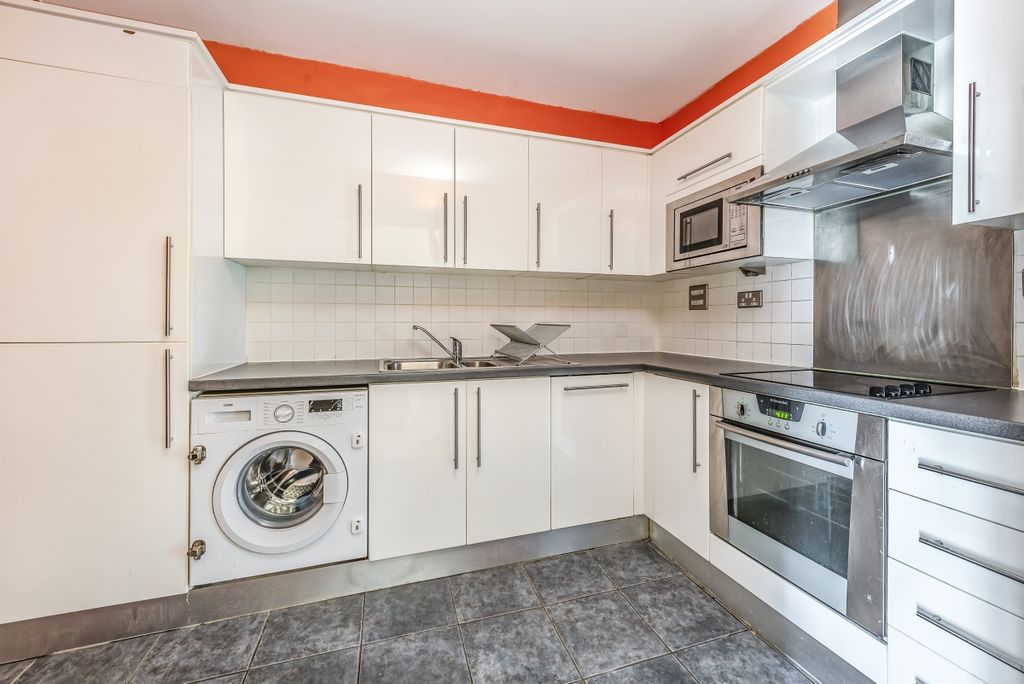 Property photo 2 of 9 498061 (3)