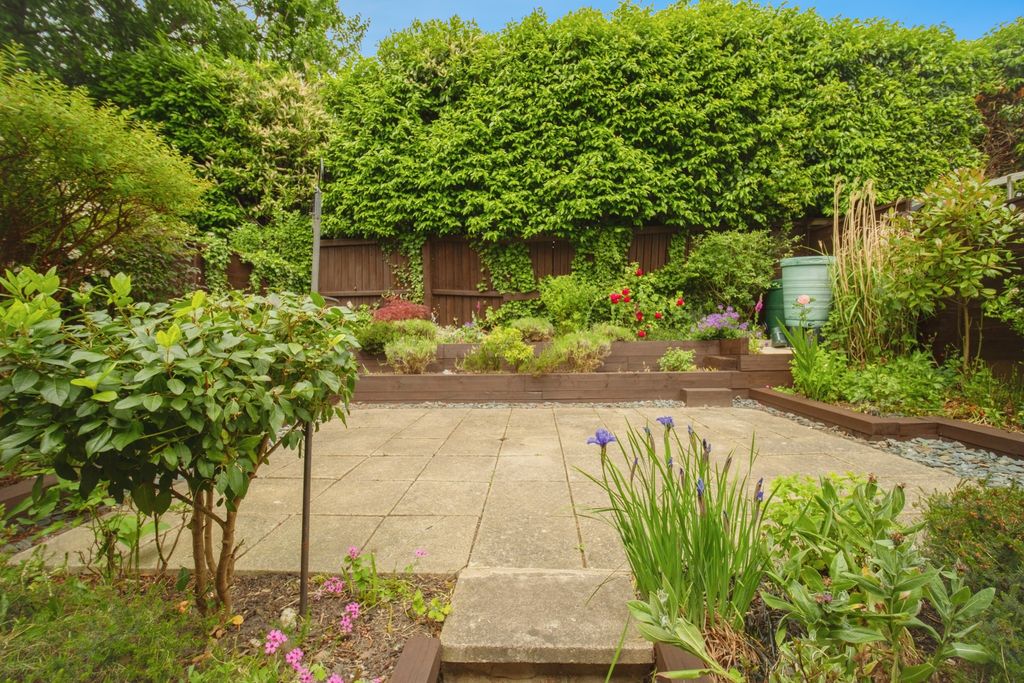 Property photo 2 of 14 Rear Garden