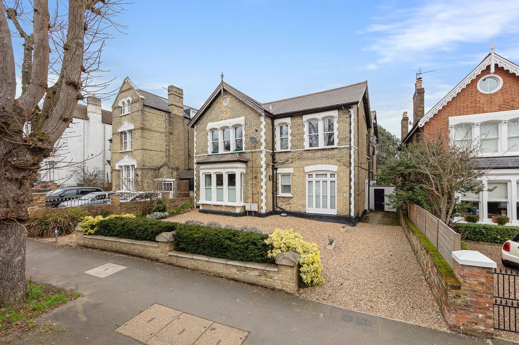 Property photo 1 of 14