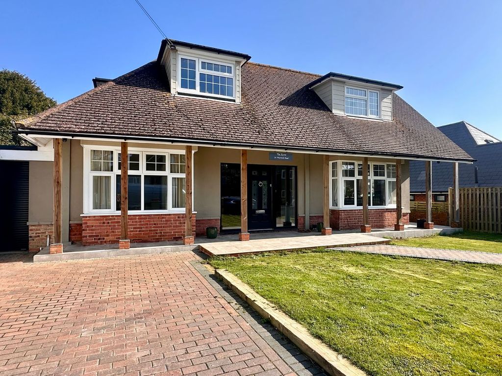 Property photo 1 of 32