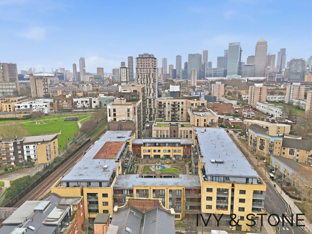 Property photo 2 of 19 4885742