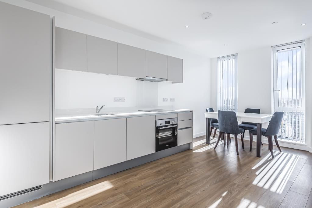 Property photo 3 of 13 Kitchen