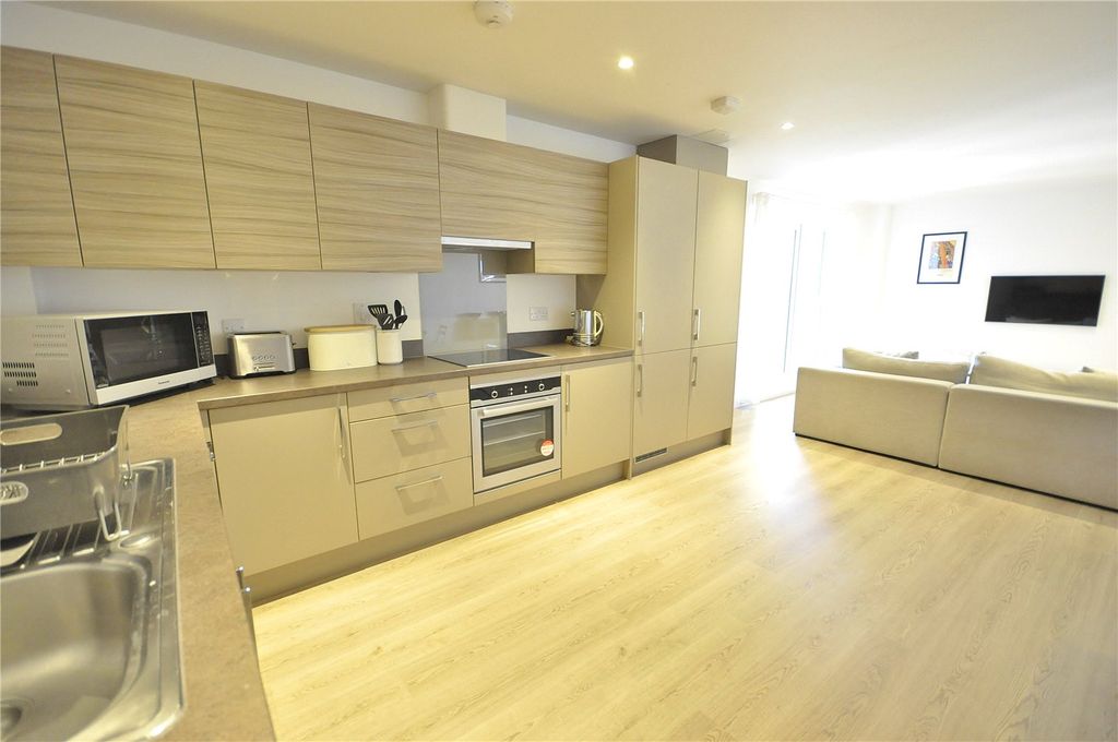 Property photo 3 of 11 Picture No. 42