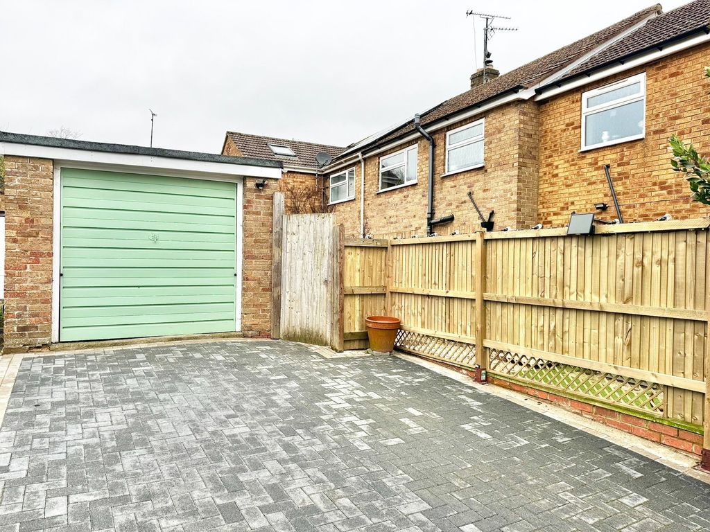 Property photo 3 of 13