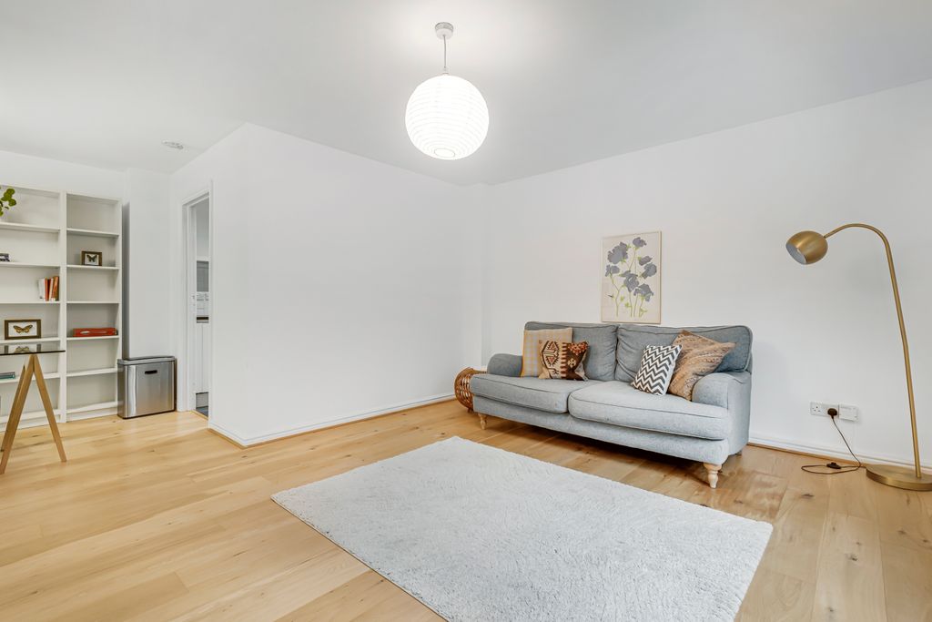 Property photo 2 of 9 Reception