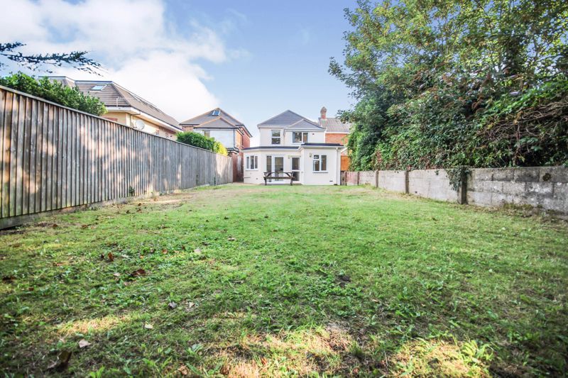 Property photo 3 of 19 Photo 28