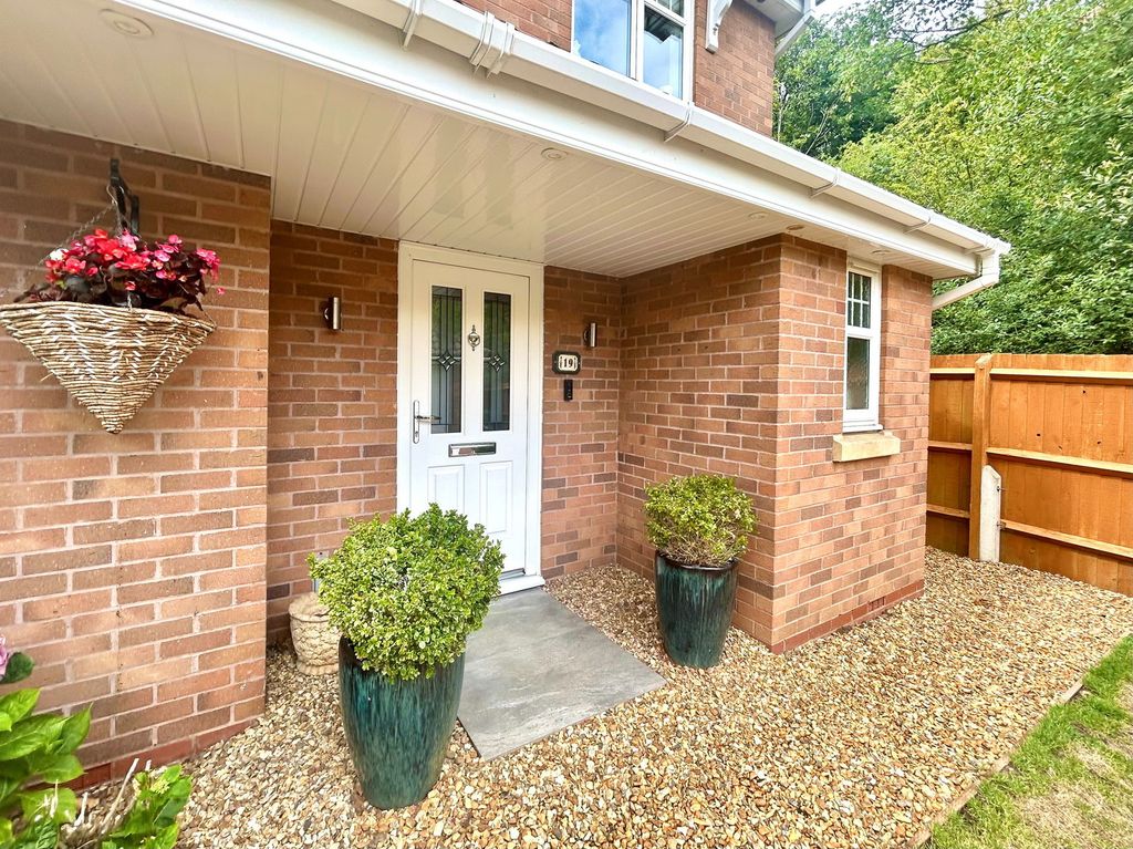 Property photo 2 of 49