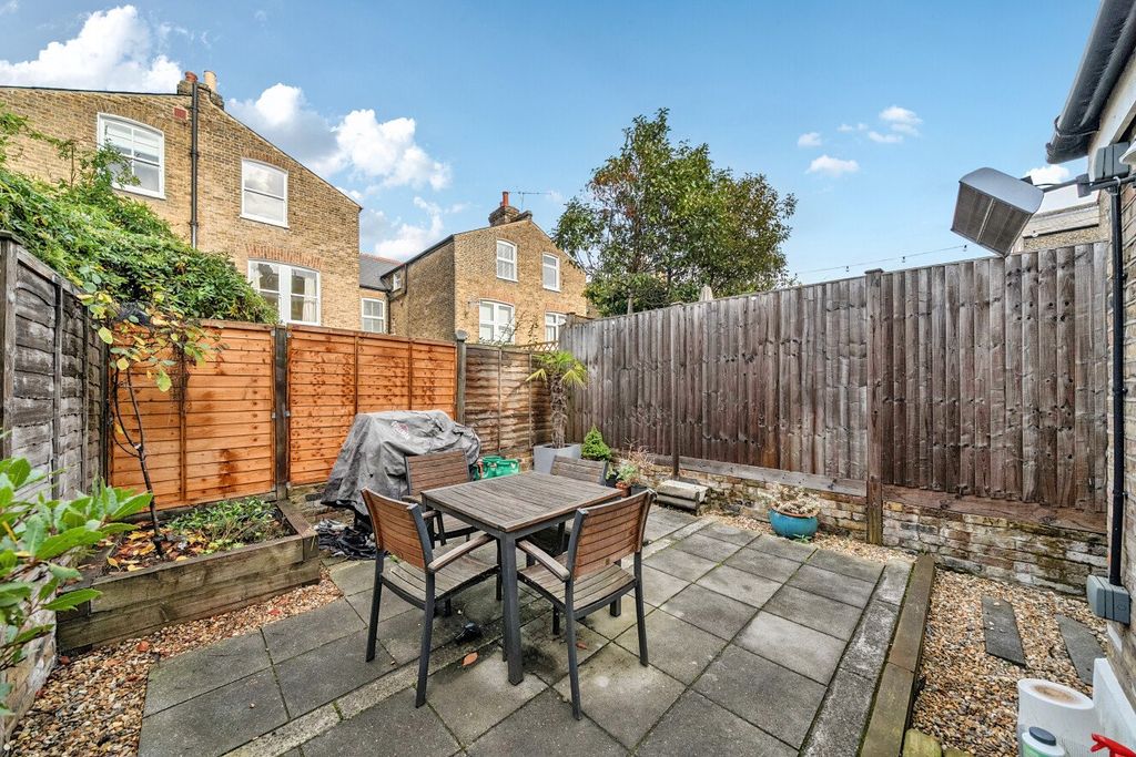 Property photo 3 of 14 Picture No. 16