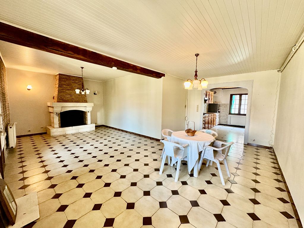 Property photo 2 of 10 61157900B