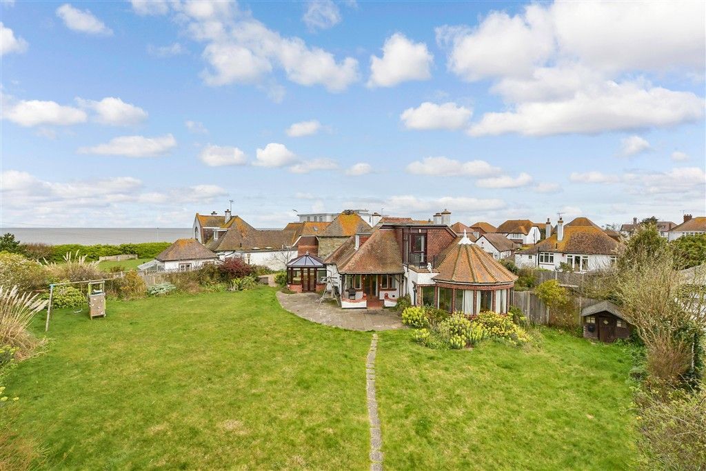 Property photo 1 of 19 External (Web)