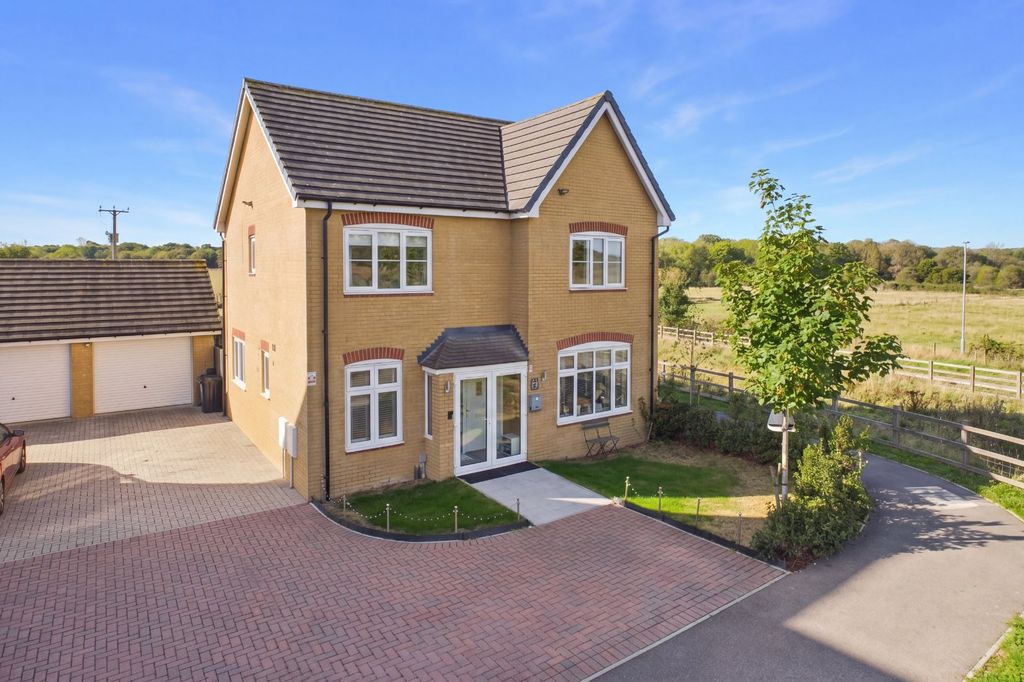 Property photo 1 of 14 Picture No. 01