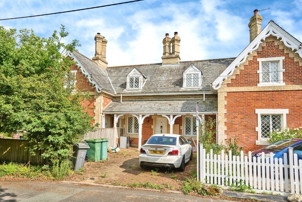 Property photo 1 of 16 Front