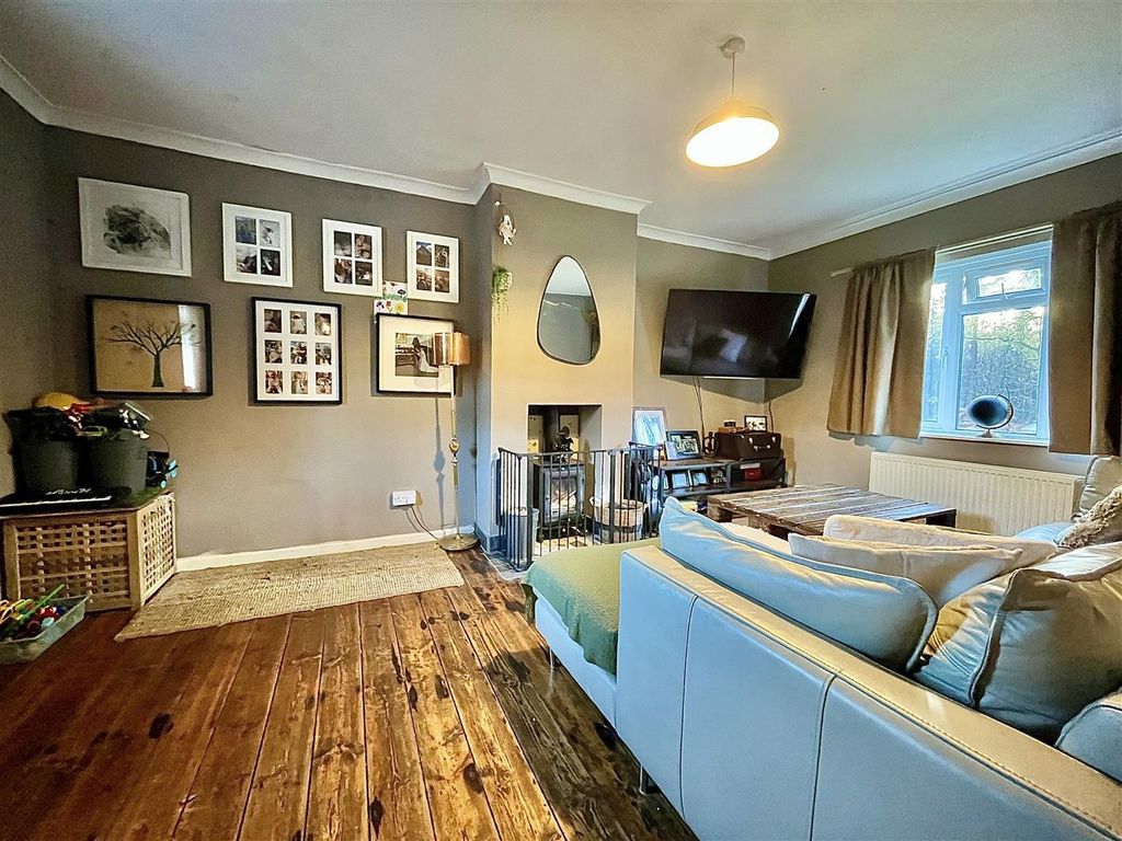 Property photo 3 of 26