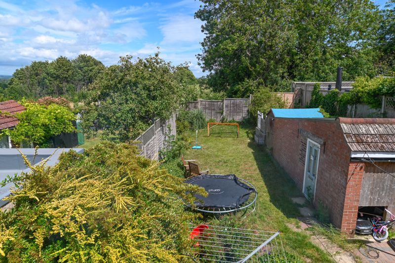 Property photo 3 of 11 Photo 11
