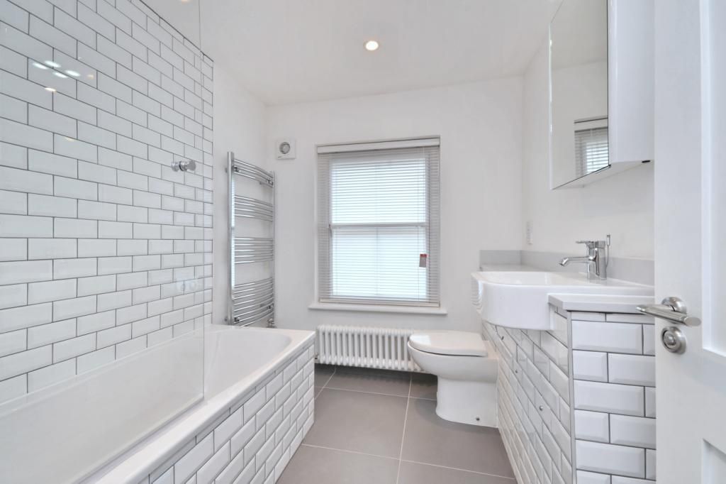 Property photo 3 of 6 New Row