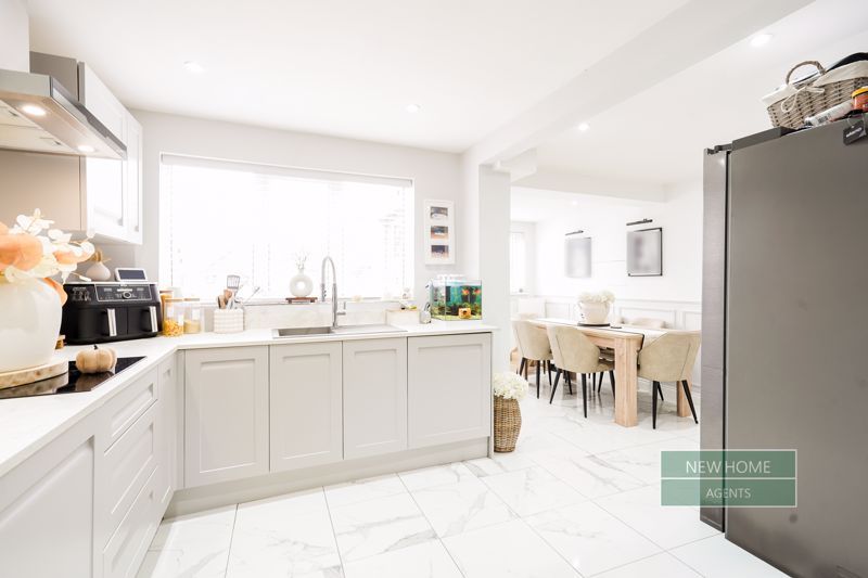 Property photo 2 of 19 Photo 6