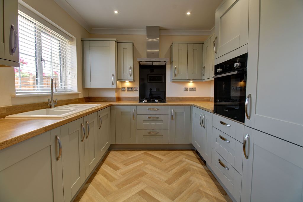 Property photo 2 of 12 A3