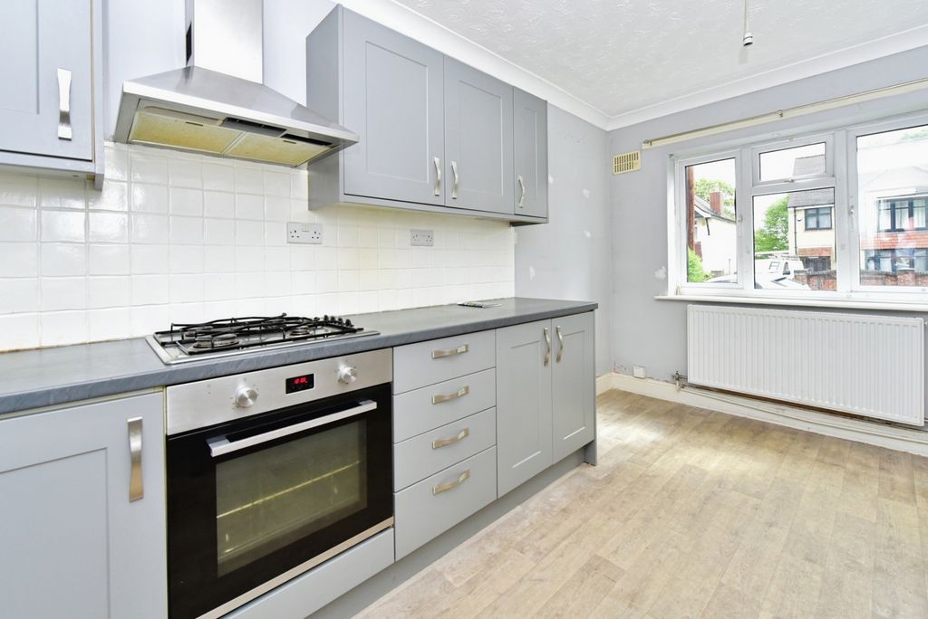 Property photo 2 of 16 Photo